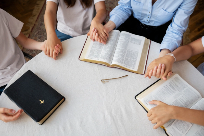 gracepremalathaministries-small-bible-study-group-every-weekgracepremalathaministries-small-bible-study-group-every-week